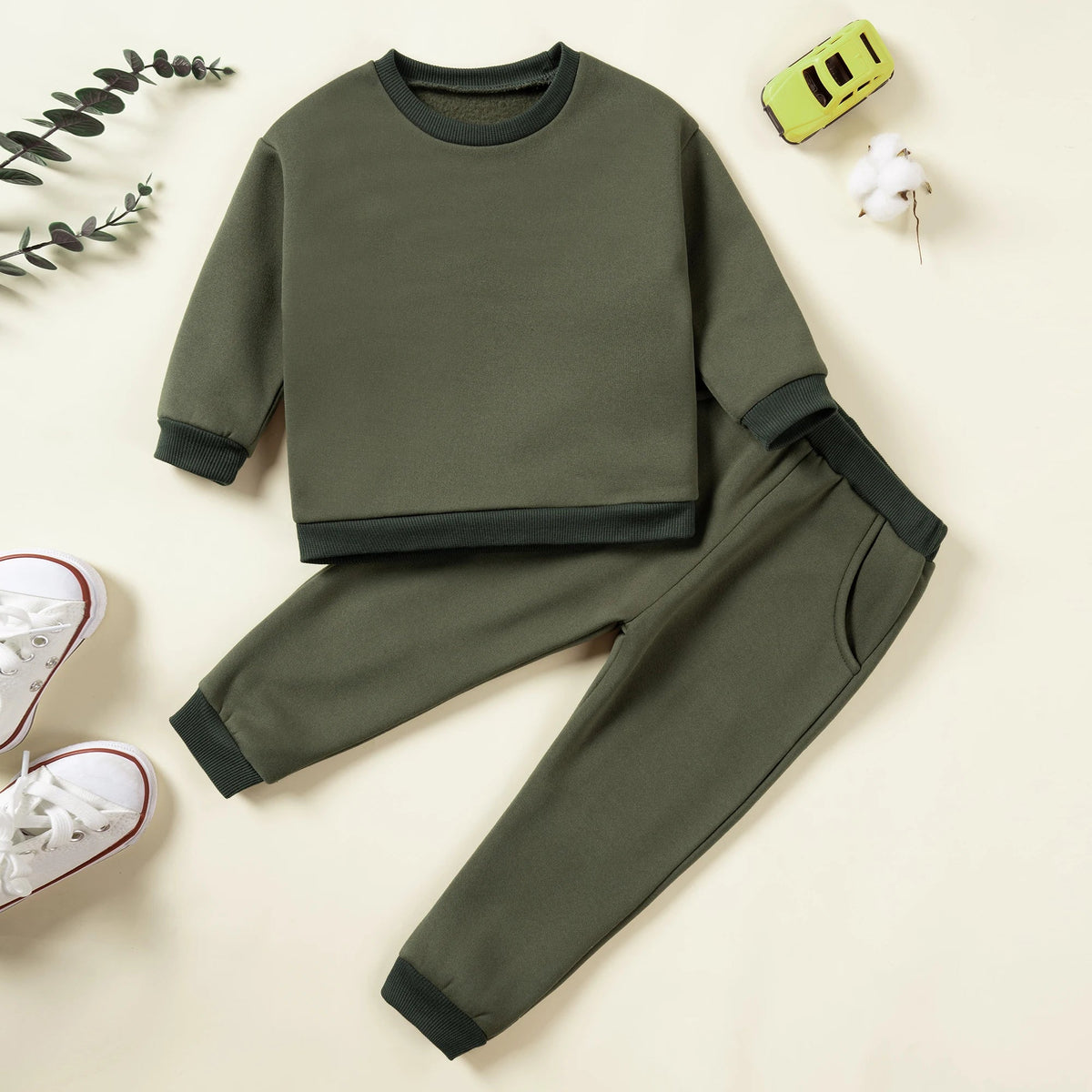 Pants and Sweatshirt Set in Cotton